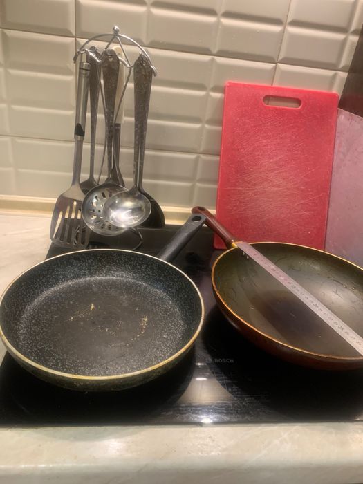 Сковородки, кухонные наборы