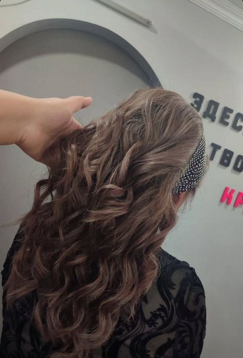 Услуги парикмахера и мастера маникюра