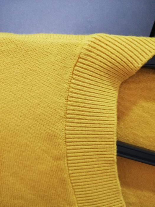 Женский  пуловер.