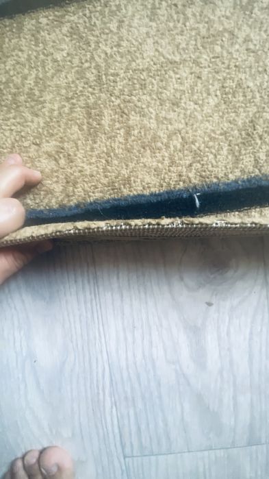 Ковры: 2х4 2шт; 1х3 1шт; 2х3 1шт;