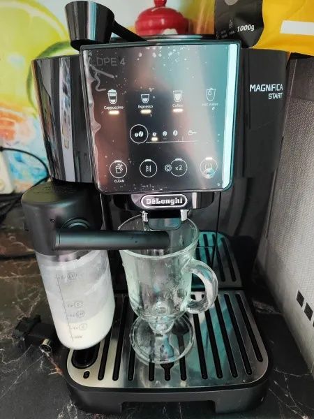 Kофемашина DeLonghi ECAM220.60.B с автокапучиной | Гарантия+ Доставка