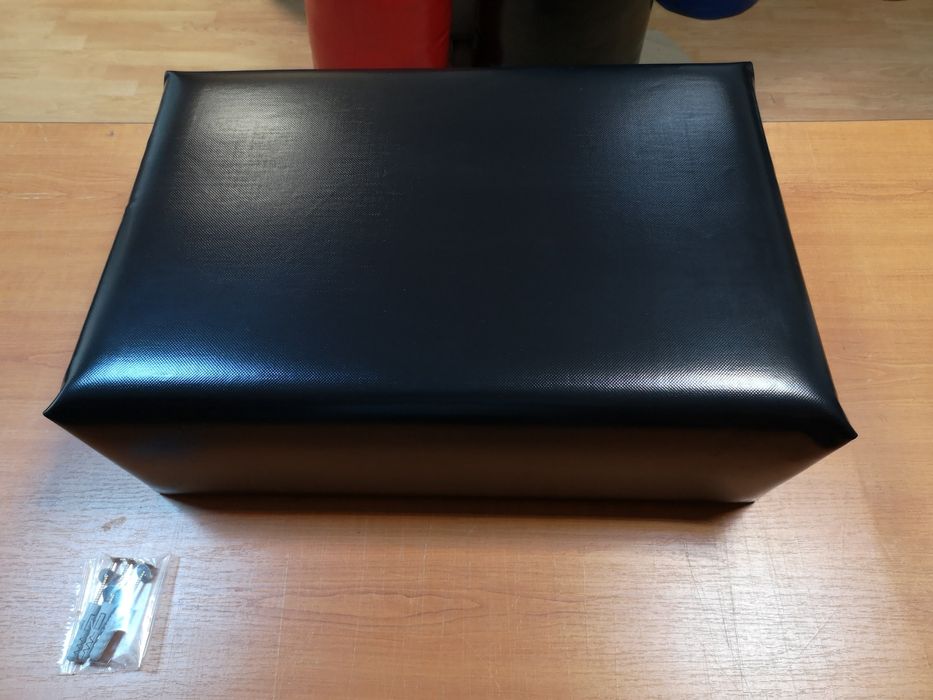 Perna box cu montaj pe perete 60x40x20 cm