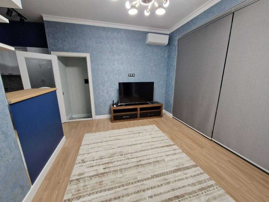 Дом метро Космонавтов