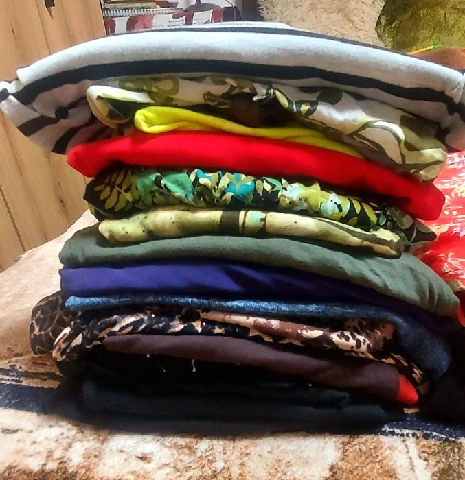 Лот маркови блузи 16 бр.+ сатенена пижама