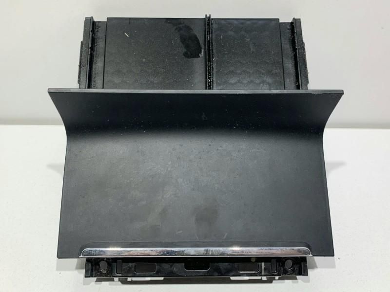 Scrumiera Skoda Superb 2 3T0857962