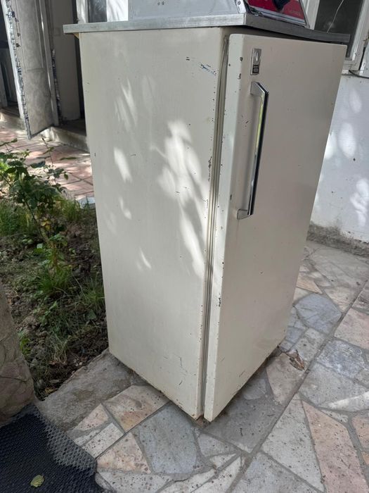 Продам советский холодильник