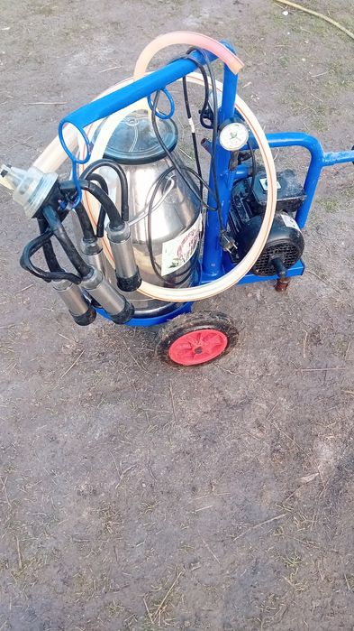 Vând  mulgatoare pentru vaci  cu un post în  stare foarte bună