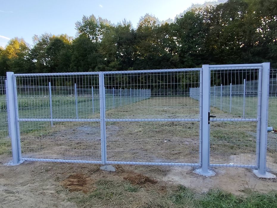 gauri, garduri ,piloni containere cabane lemn,burghiu pamant