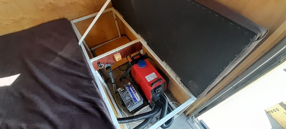 Прицеп-тандем, тралл с жилым модулем