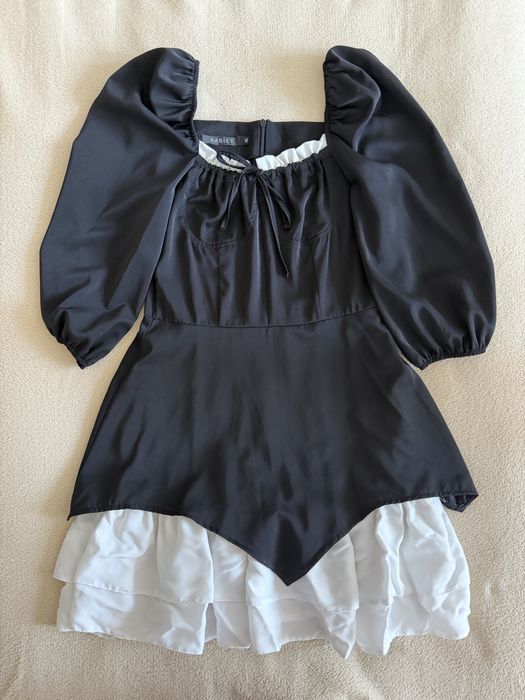 Продам женские платья