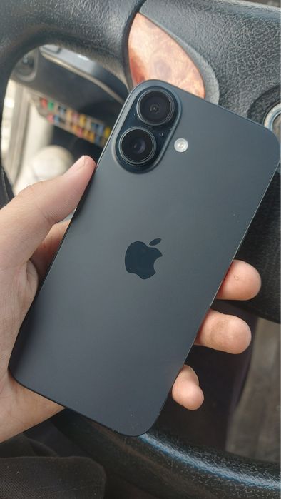 Iphone 16 256 gb 97 %