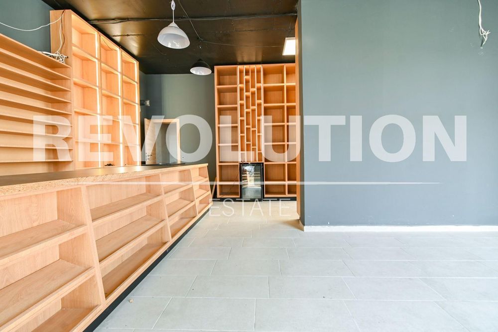 Магазин с АКТ 15 в ж.к. Малинова долина