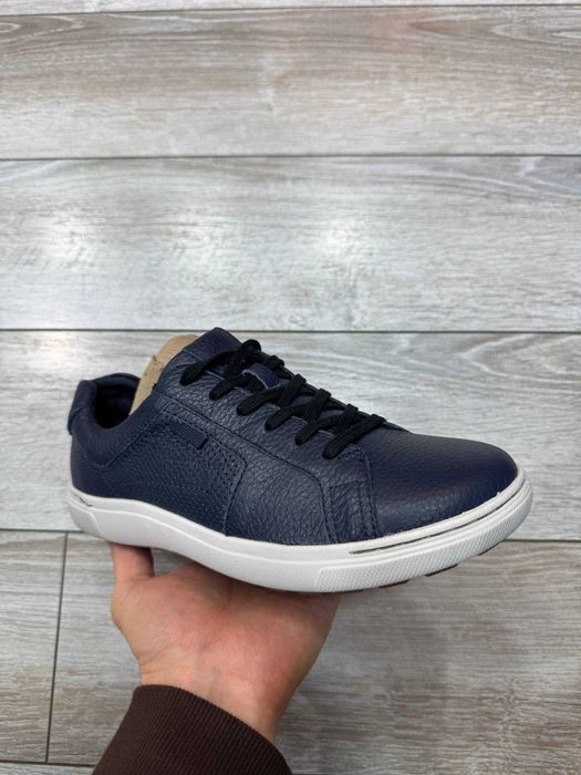 Кроссовки Clarks Warrior.