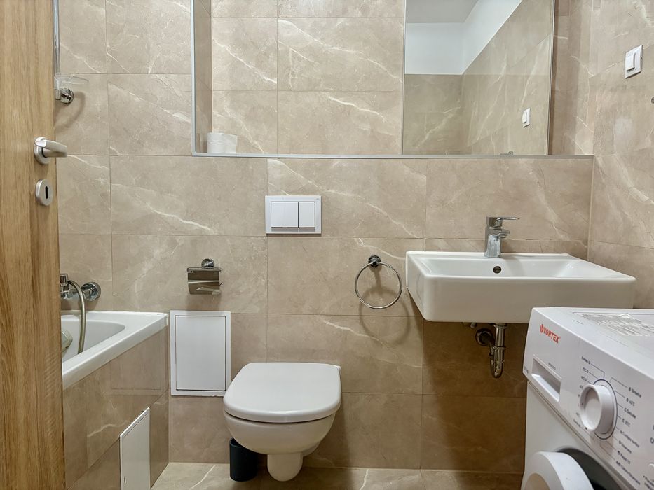 Apartament cu 3 Camere De Inchiriat