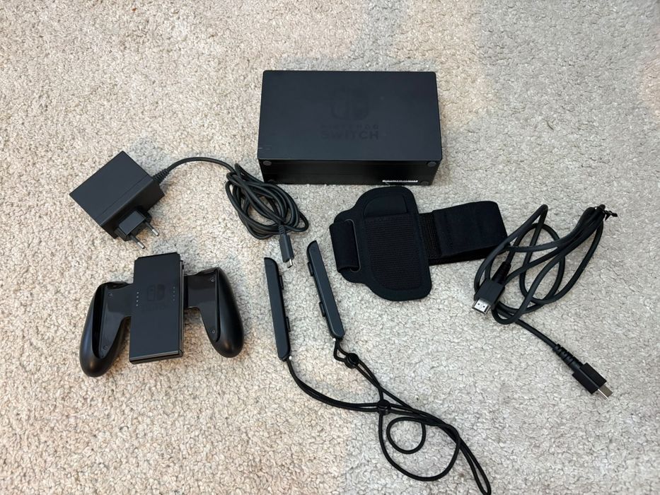 Nintendo Switch (Consolă + Joc Nintendo Switch Sports) - Pachet Complet