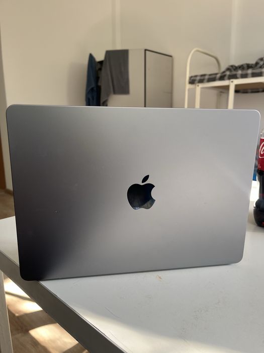 Macbook air m2 8/256