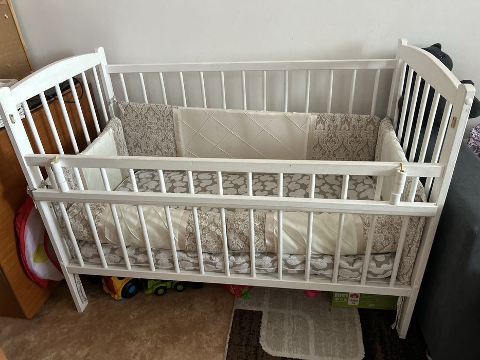 Кроватка детская