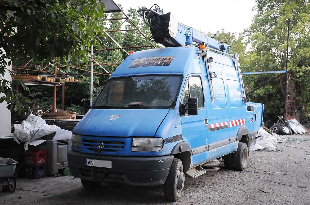Nacela PRB RENAULT Mascott 2006 motor Iveco 2.8dCi 130 CP 6 tepte brat 13.5 metri cat. B, omologata inmatriculata ofer fiscal