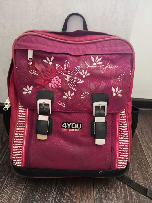 Школьный рюкзак для девочки