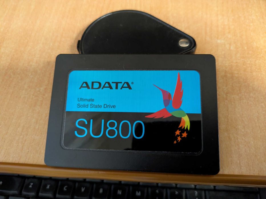 Medii de stocare SSD/HDD