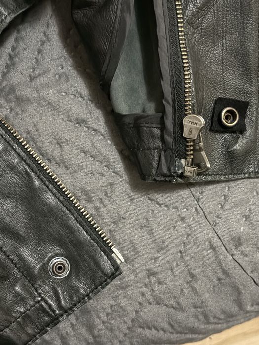 Кожено яке на Tommy Hilfiger