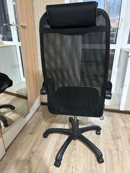 Продам офисное кресло