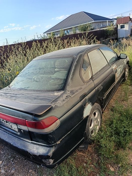 Ниссан примера Субару легаси