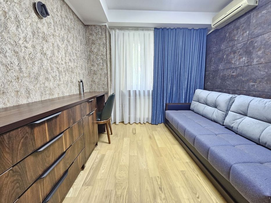 метро Космонавтов 3/4/12 Центр (Корзинка МВД)