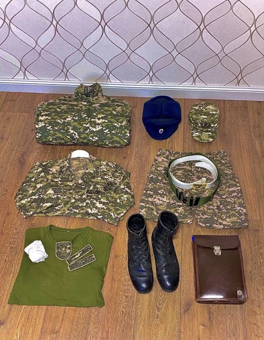 Мужская военная одежда