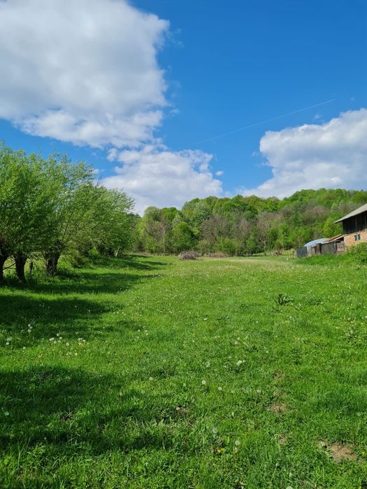 Teren intravilan de vânzare