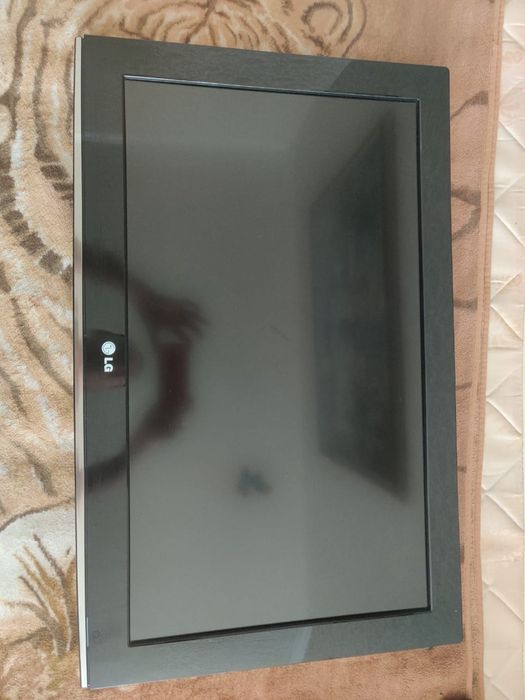 Продам телевизор LG