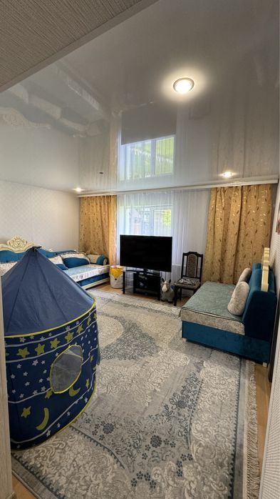 Продам диван в илеальном состоянии