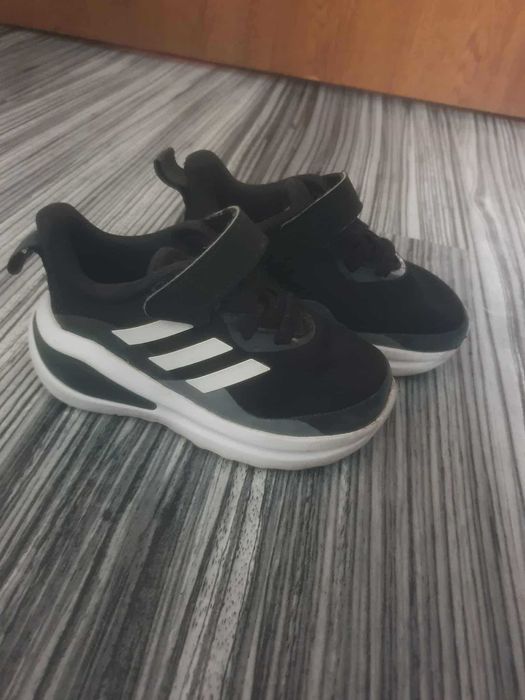 Vând încălțăminte copii 21