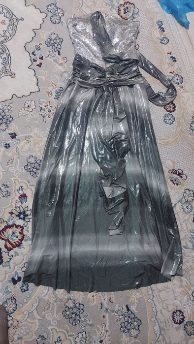 Продам платье вечернее