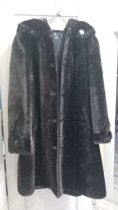 Продам шубу ,мех мутон