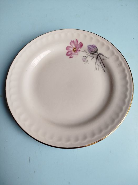 Сервиз столовый российский, 25предметов. СНИМАЮ с ПРОДАЖ!