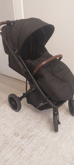 Коляска прогулочная Kidilo с перекидной ручкой