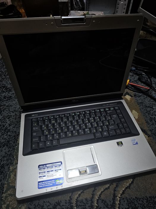 Ноутбуки на запчасти