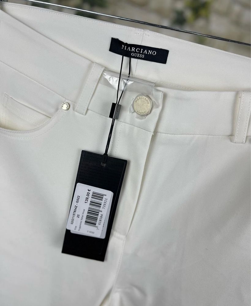 Pantaloni on sale eleganti guess