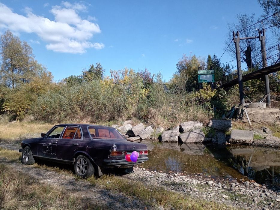 Продам мерседес 123