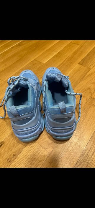 Маратонки balenciaga 37 номер triple S