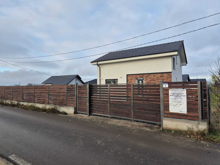 Casă de vânzare în Jucu de Sus, Cluj, modernă, perfectă pentru familie