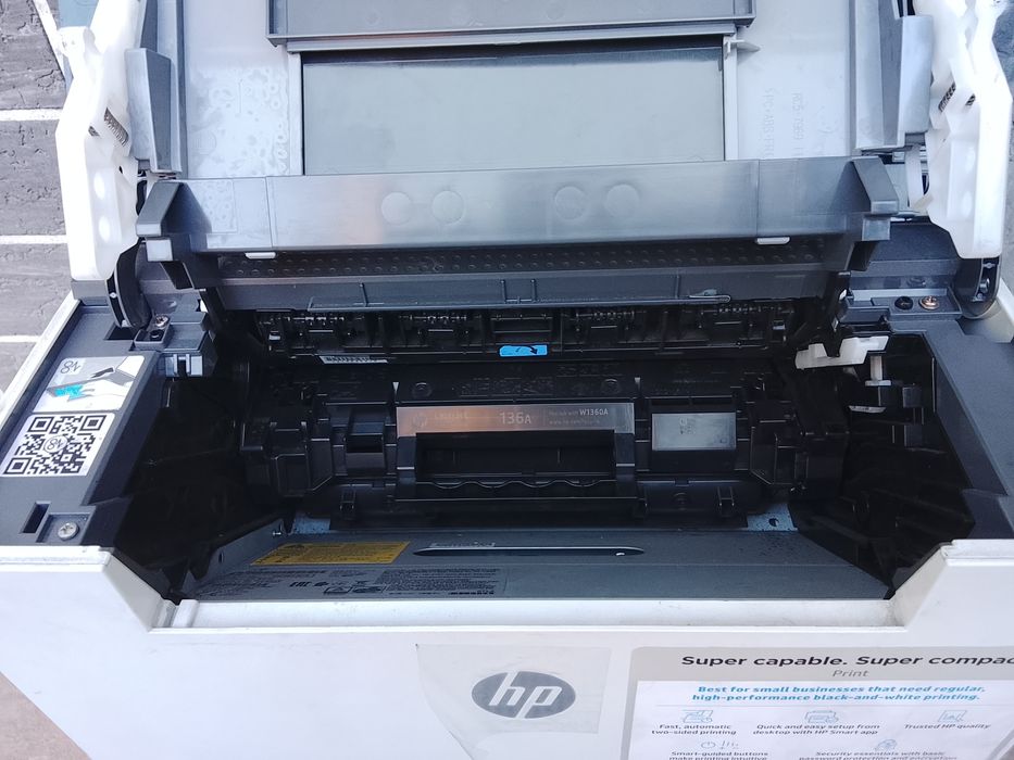 Hp LaserJet M 211d 3 tasiga 60 dollarga