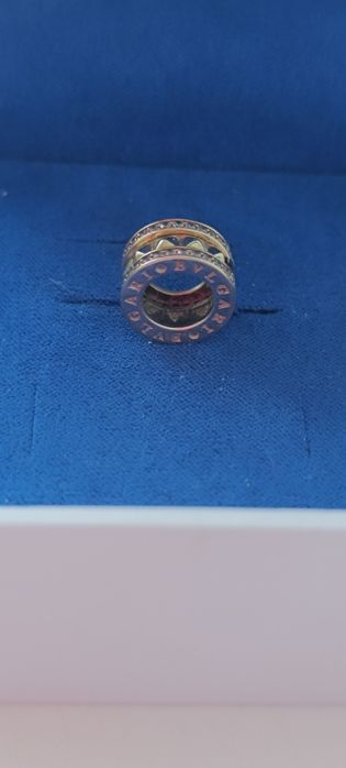 Продам золото  585 пробы.