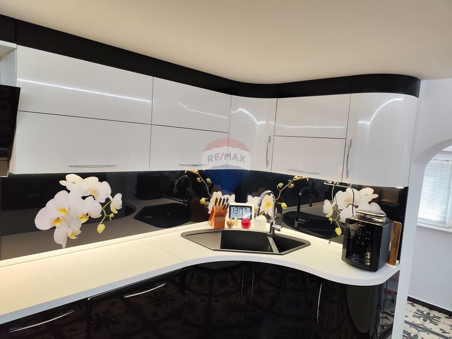 Къща в м-ст Ален Мак гр. Варна, ТЕ