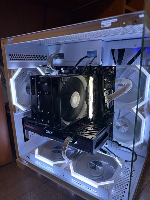 PC Gaming AM5 Ryzen 5 8400F / RTX 3070/4060/Rx6600/ 16GB DDR5 Fury RGB / SSD 512GB / Carcasa Panoramic 1stPlayer / Garantie 2029