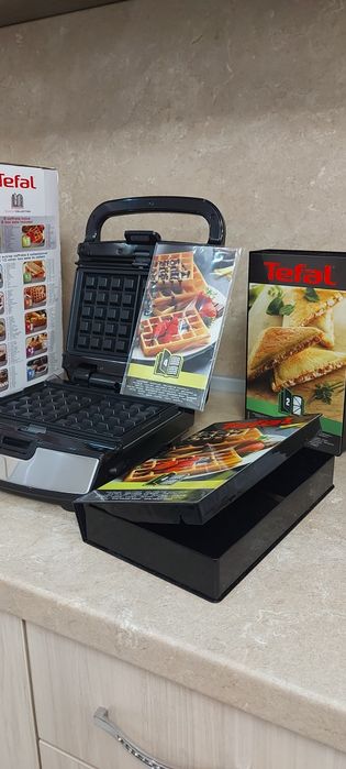 Уред за принцеси 2 в 1 TEFAL Snack Collection SW852D, инокс и черен,