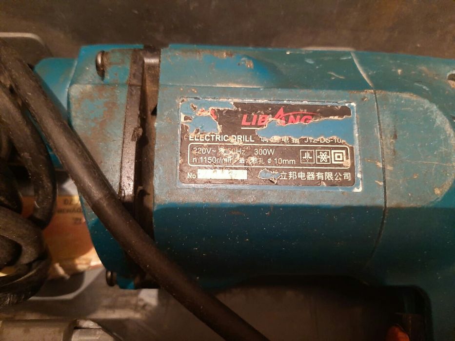 Срочно продам дрель