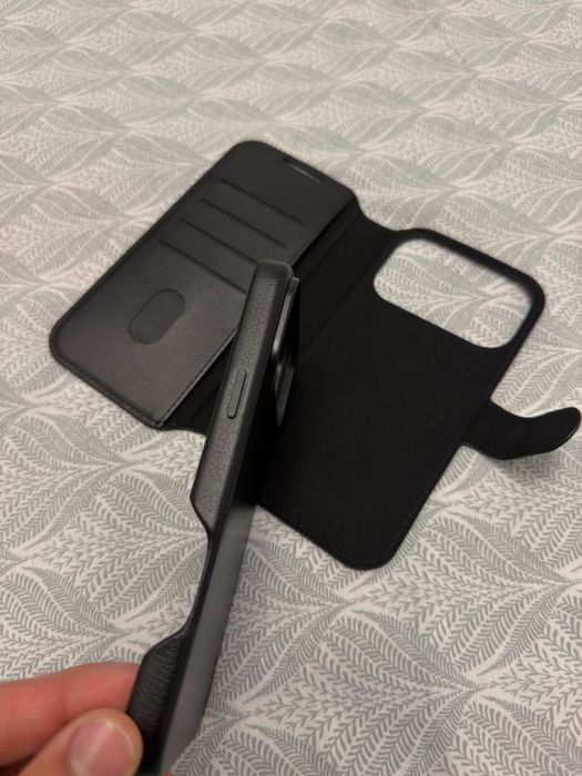 Husa piele de la catmobile iphone 17 pro max
