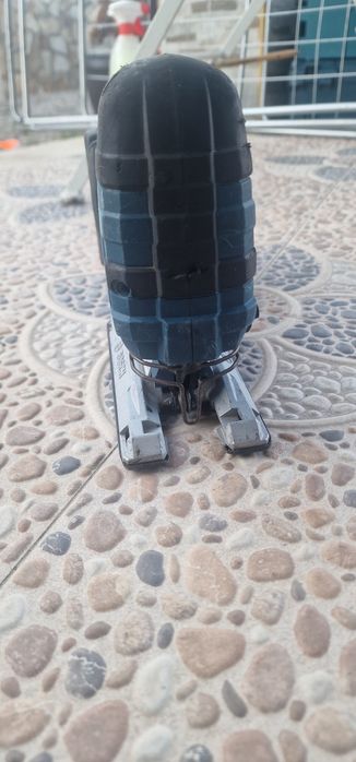 Акумулаторен пробивен трион Bosch GST 18V-LIS